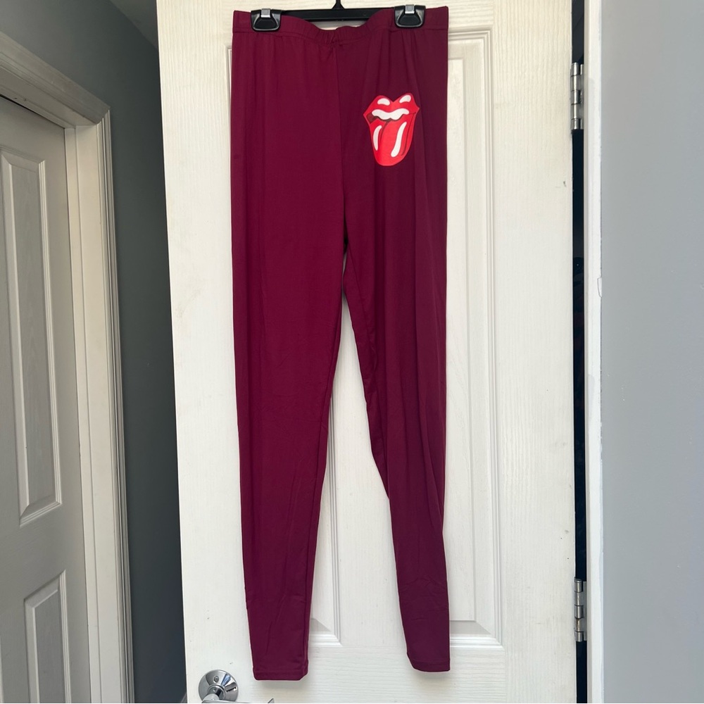 Adult Burgundy Soft And Cotton Leggings with Rolling Stones Logo size Medium